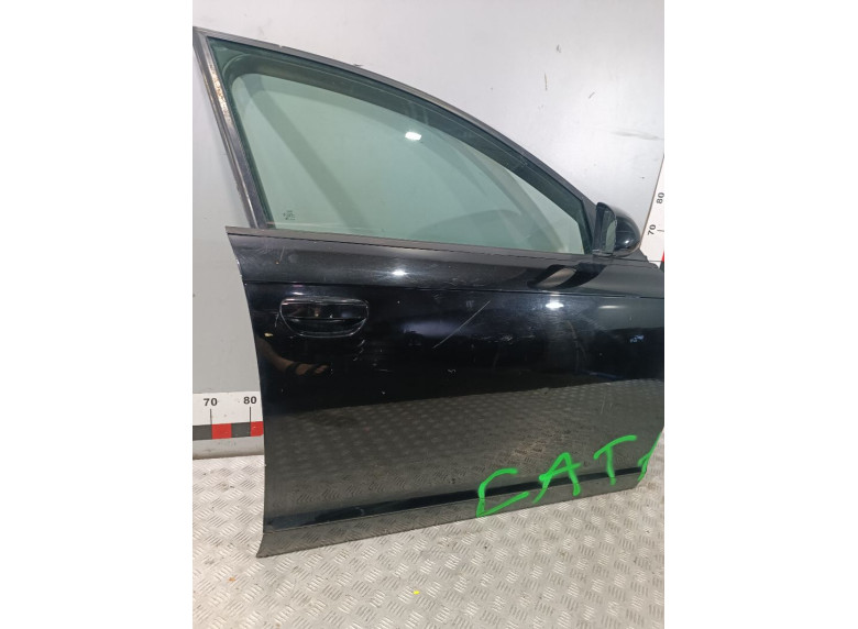 Замок двери передней правой к Audi A6, 2007г.