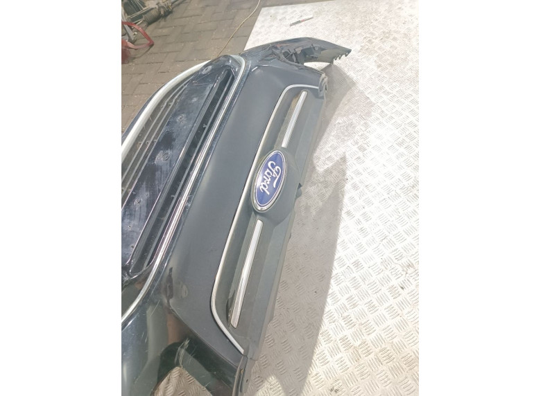 Заглушка (решетка) в бампер передний к Ford C-Max, 2013г.