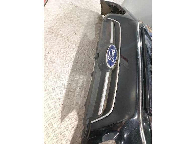 Заглушка (решетка) в бампер передний к Ford C-Max, 2013г.