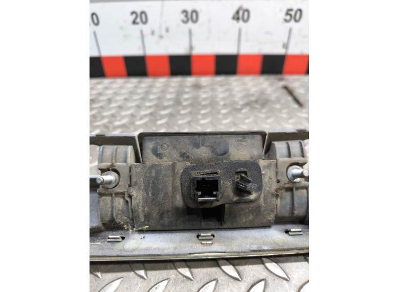 Кнопка открытия багажника к Citroen C3 Picasso, 2008г.