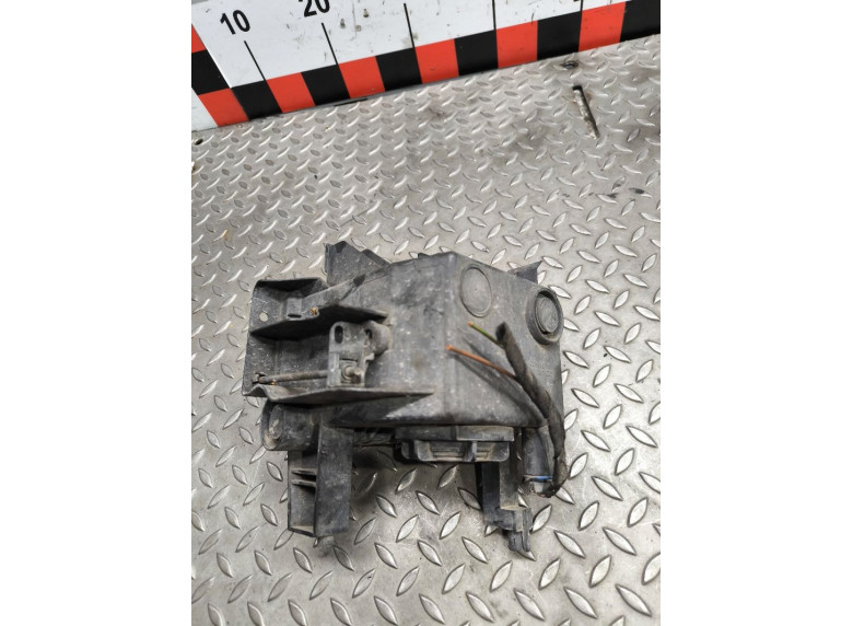 Фара противотуманная правая к Opel Zafira, 2006г.