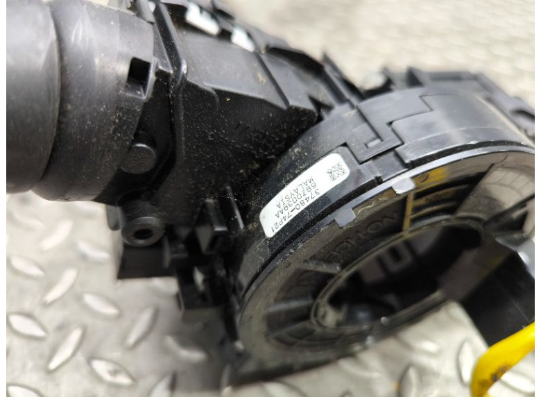 Переключатель подрулевой (стрекоза) к Suzuki Swift, 2021г.