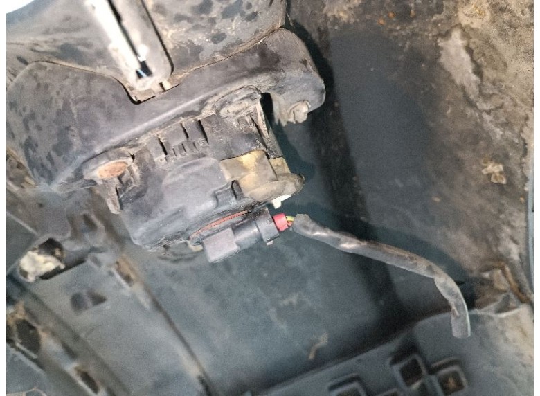 Фара противотуманная левая к Фара противотуманная левая к Peugeot 607 undefined г. 607