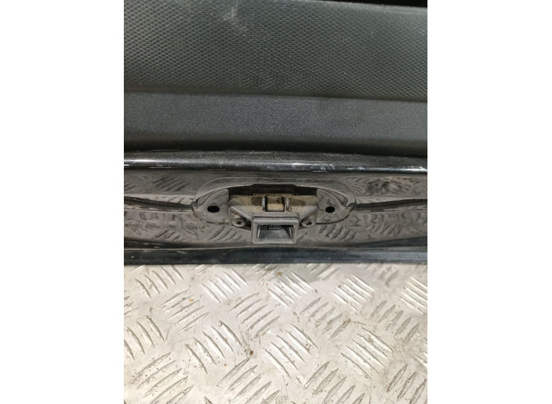 Замок багажника к Renault Sandero Stepway, 2012г.