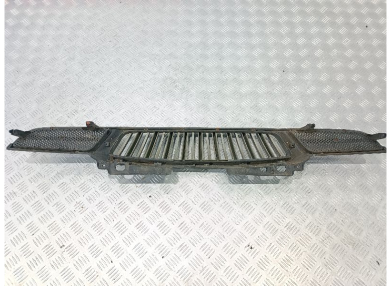 Решетка радиатора к Daewoo Tacuma, 2002г.