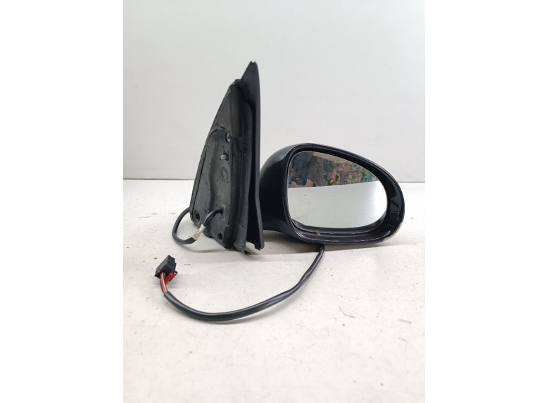 Зеркало наружное правое к Volkswagen Golf, 2006г.