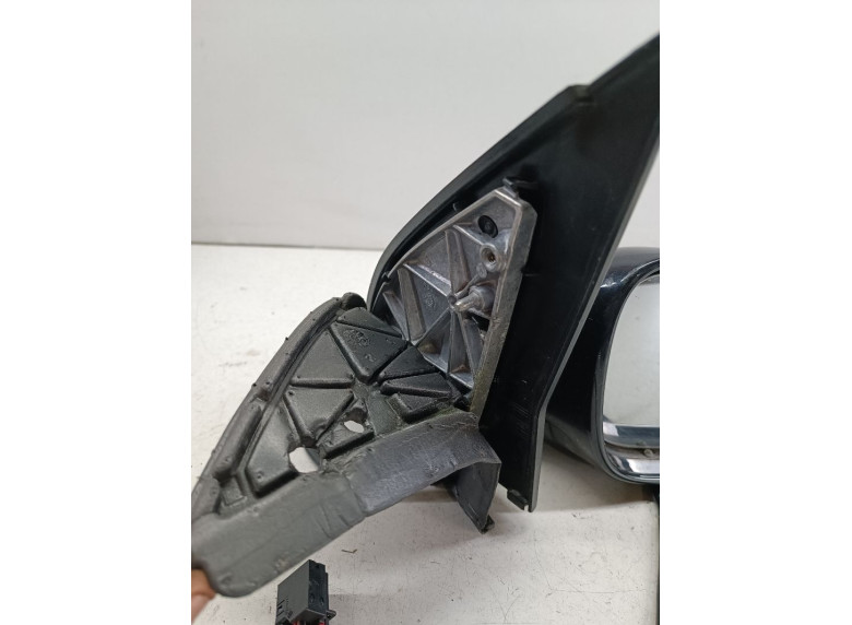 Зеркало наружное правое к Volkswagen Golf, 2006г.