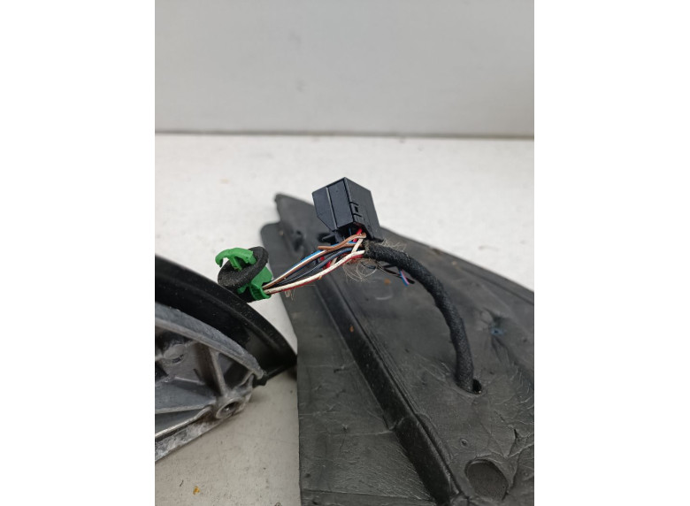 Зеркало наружное левое к Volkswagen Golf, 2006г.