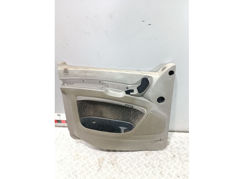 Обшивка двери передней левой (дверная карта) к DAF XF