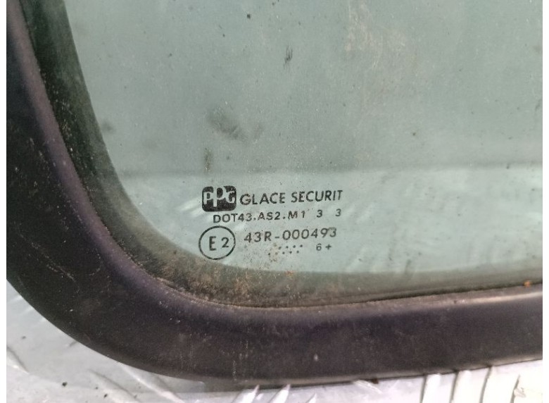 Стекло кузовное боковое левое к Стекло кузовное боковое левое к Peugeot Expert undefined г. Expert