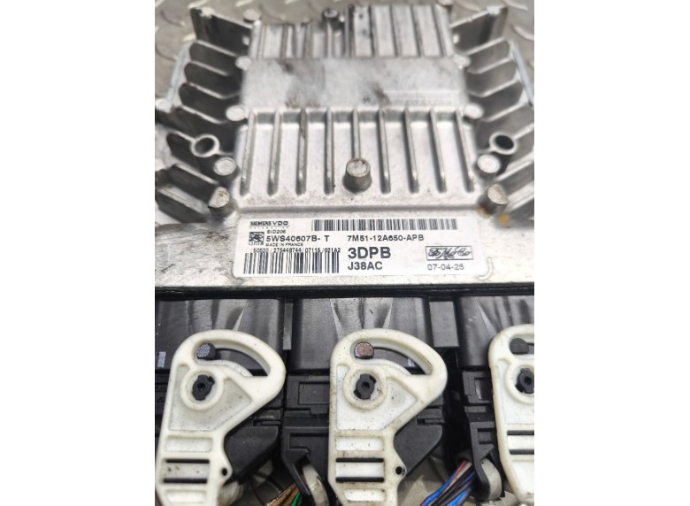 Блок управления двигателем к Блок управления двигателем к Ford Focus undefined г. Focus