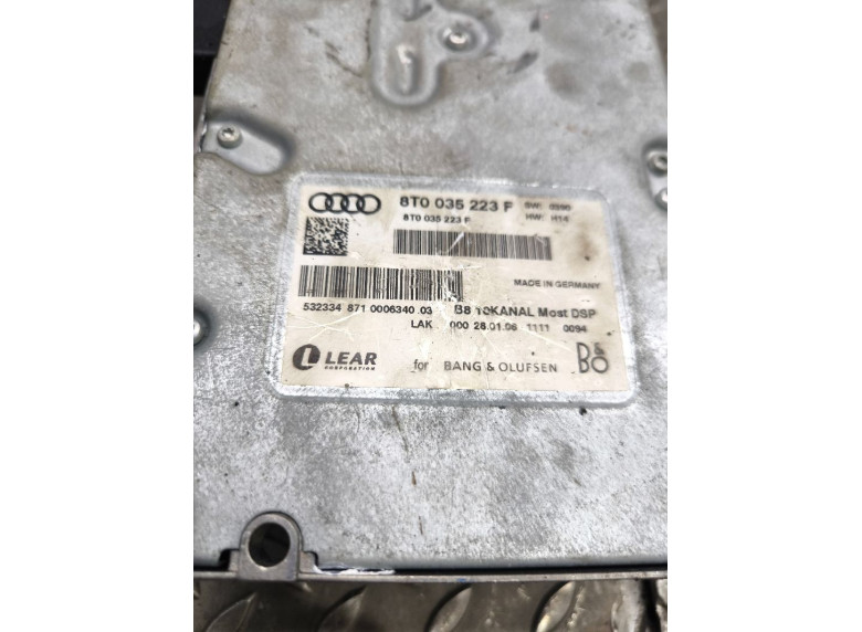 Усилитель музыкальный к Audi A5, 2007г.