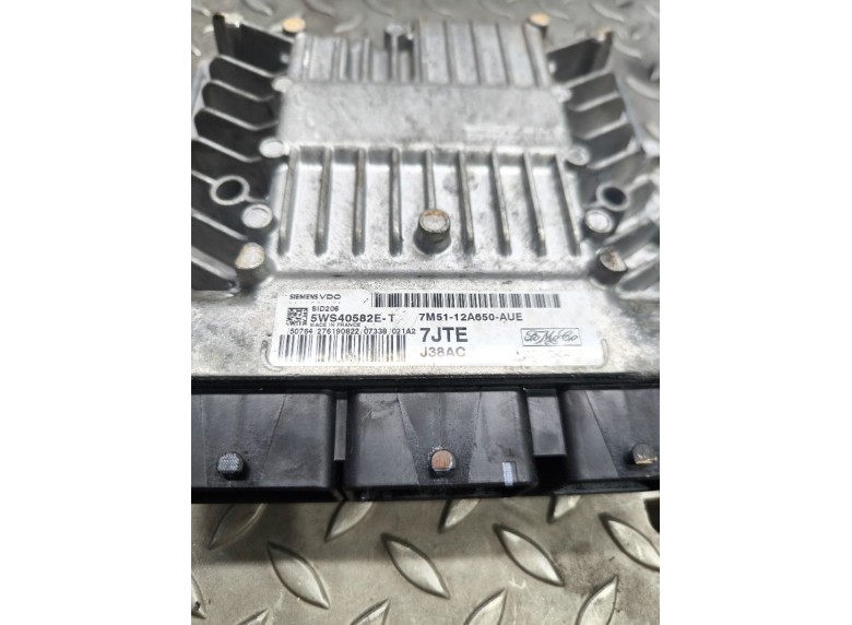 Блок управления двигателем к Блок управления двигателем к Ford Focus undefined г. Focus