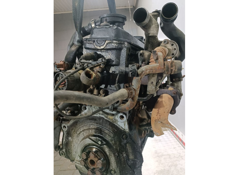 Трубка охлаждающей жидкости металлическая к Volkswagen Passat, 1995г.