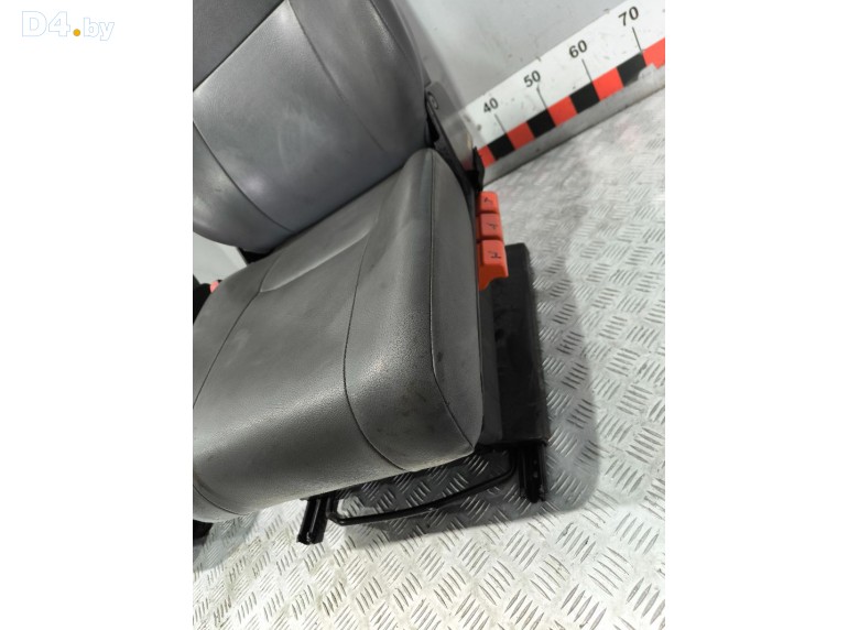 Сиденье переднее к Сиденье переднее к Mercedes Sprinter undefined г. Sprinter