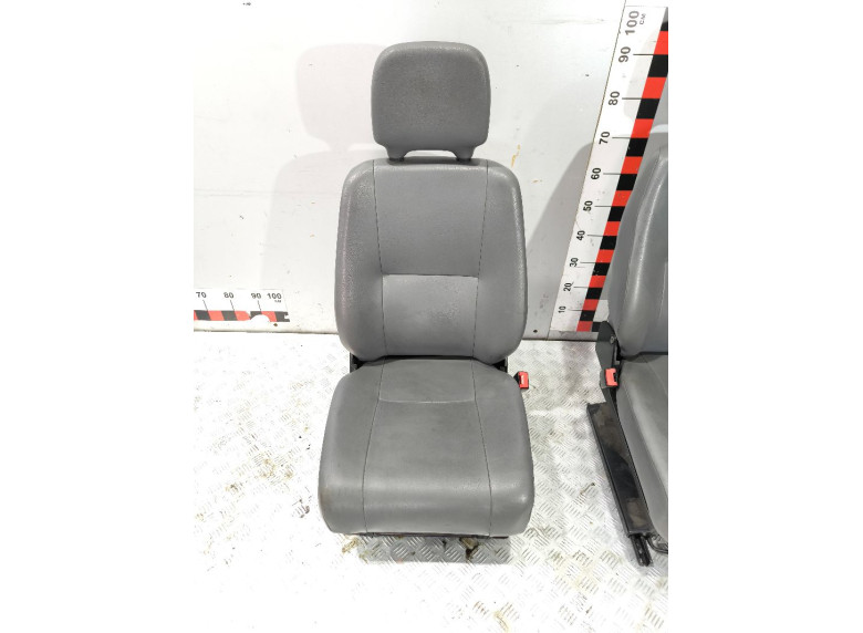 Сиденье переднее к Mercedes Sprinter, 2003г.