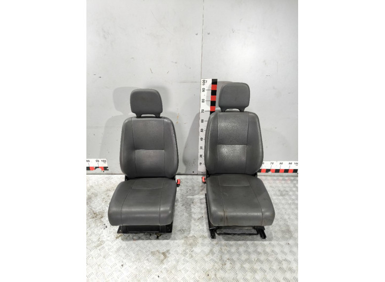 Сиденье переднее к Mercedes Sprinter, 2003г.