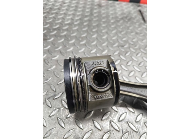 Поршень к Поршень к Toyota Avensis undefined г. Avensis