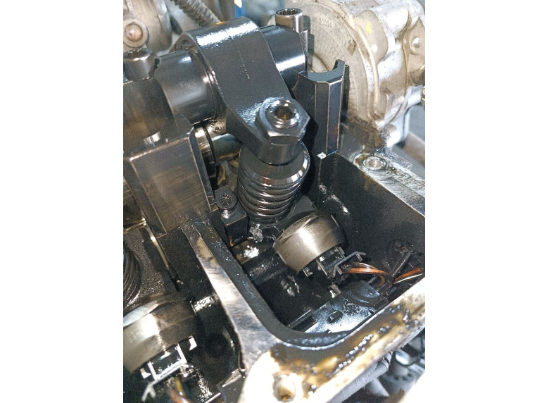 Форсунка к Volkswagen Caddy, 2008г.