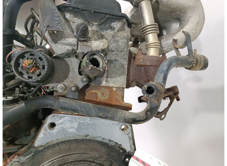 Трубка охлаждающей жидкости металлическая к Volkswagen Passat, 1994г.