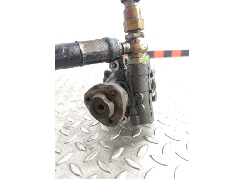 Насос гидроусилителя руля к Volkswagen Golf, 1999г.