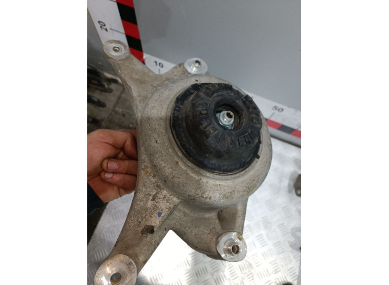 Опора амортизатора верхняя (чашка) к Audi A5, 2010г.