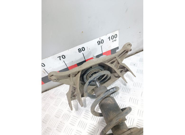 Опора амортизатора верхняя (чашка) к Audi A5, 2010г.