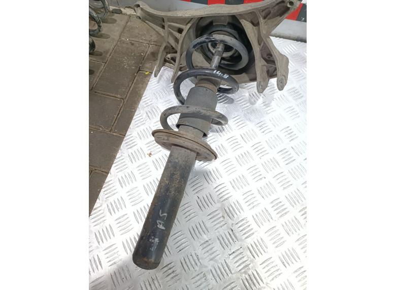 Амортизатор передний к Audi A5, 2010г.