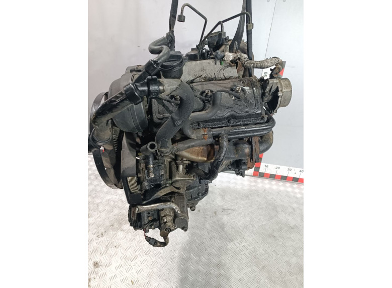 Двигатель к Audi A6, 2002г.
