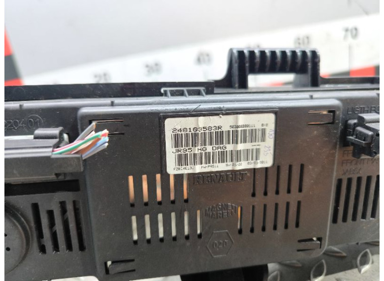 Щиток приборов (приборная панель) к Renault Scenic, 2011г.