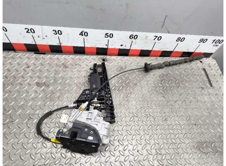 Замок двери передней правой к Замок двери передней правой к Audi A5 undefined г. A5