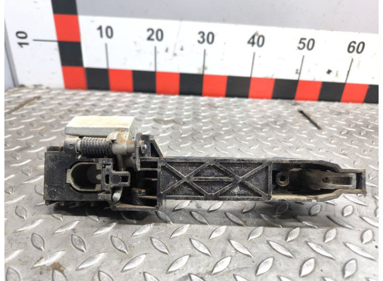 Ручка наружная задняя левая к Ручка наружная задняя левая к Nissan Navara undefined г. Navara