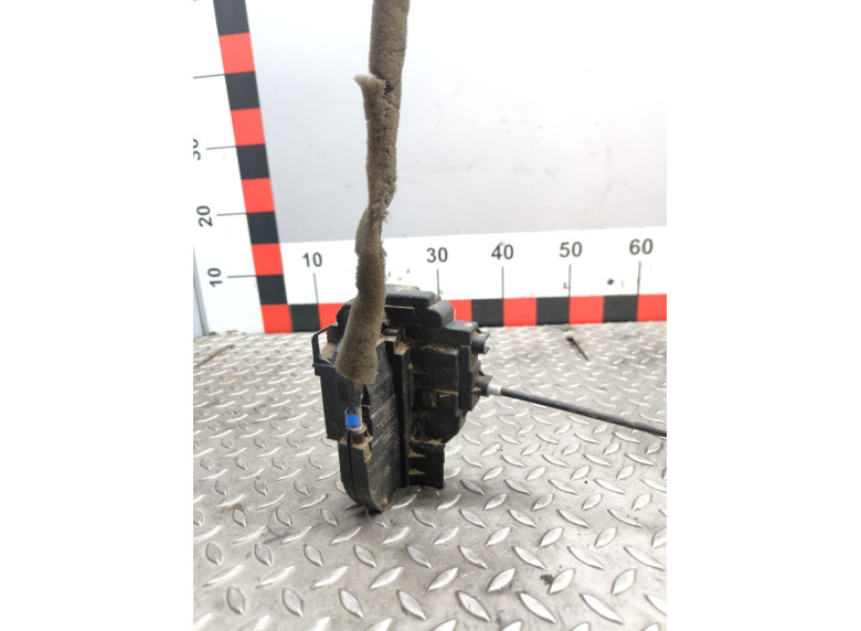 Замок двери задней правой к Замок двери задней правой к Nissan Navara undefined г. Navara