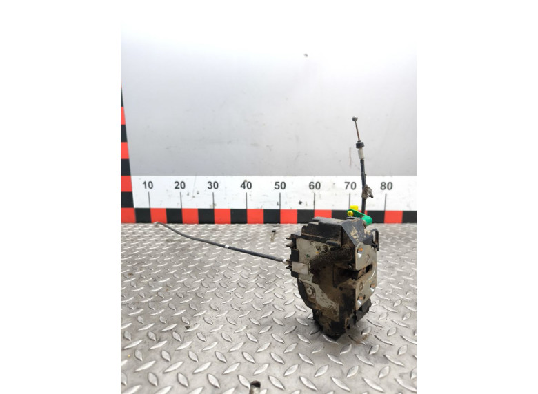 Замок двери передней правой к Замок двери передней правой к Nissan Navara undefined г. Navara