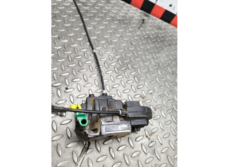 Замок двери передней правой к Замок двери передней правой к Nissan Navara undefined г. Navara