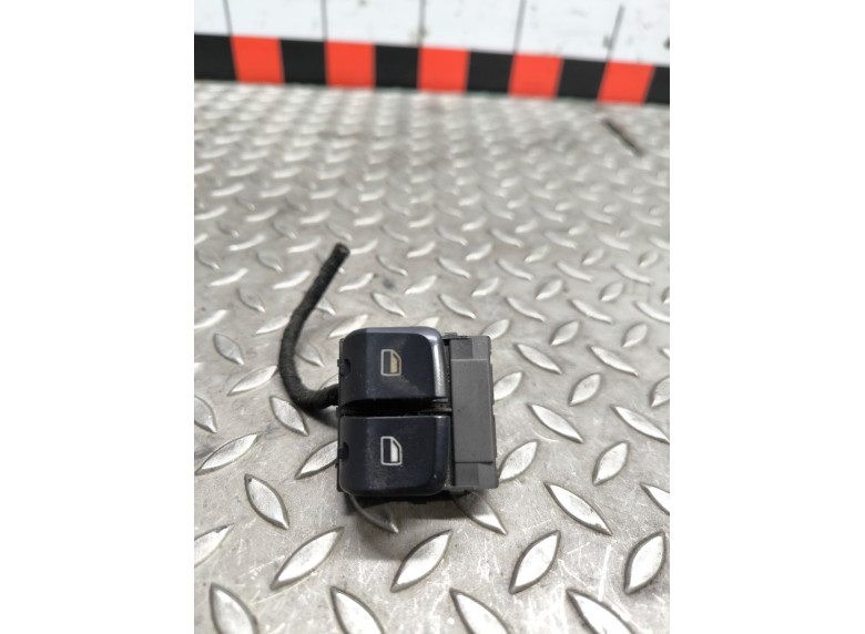 Блок управления стеклоподъемниками к Audi A5, 2008г.