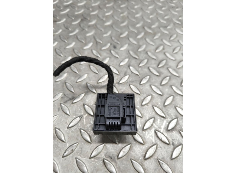 Блок управления стеклоподъемниками к Audi A5, 2008г.