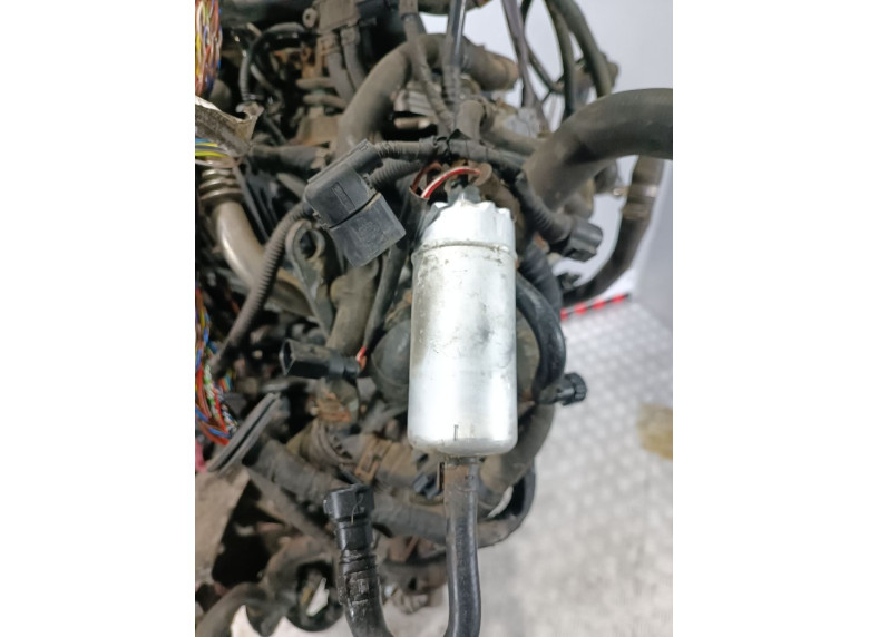 Насос топливный к Volkswagen Transporter, 2011г.