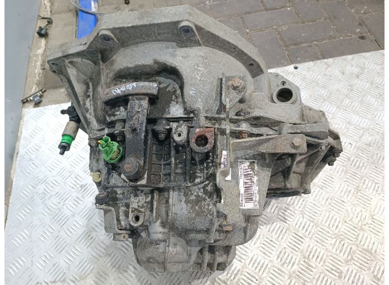 КПП механическая (МКПП) к Renault Master