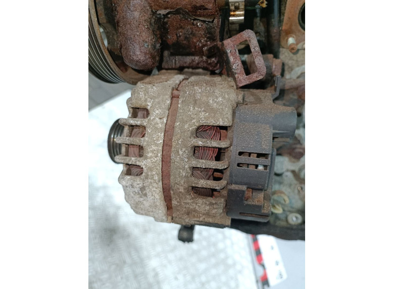 Генератор к Renault Espace, 2000г.