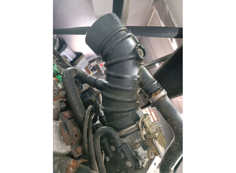 Патрубок воздушного фильтра к Renault Espace, 2000г.