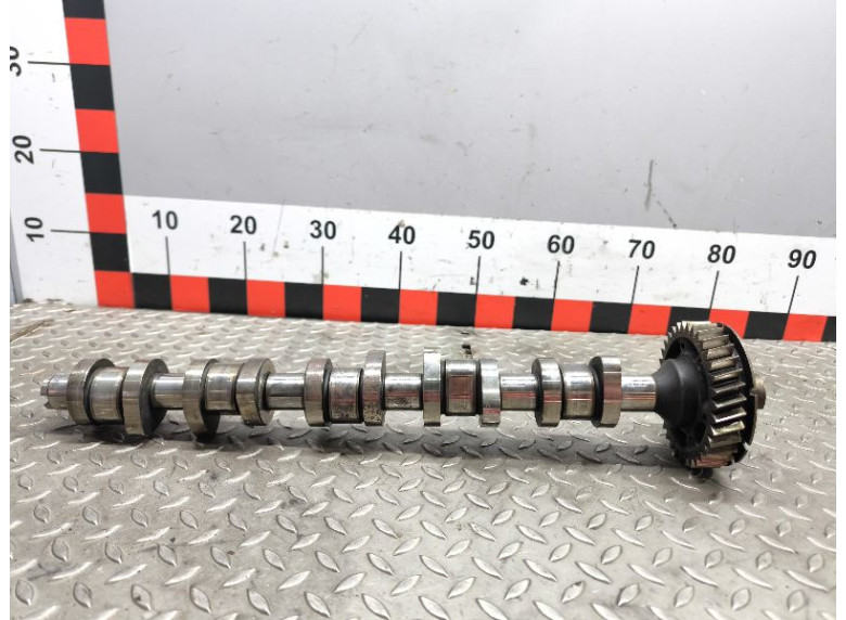 Распредвал к Volkswagen Transporter, 2004г.