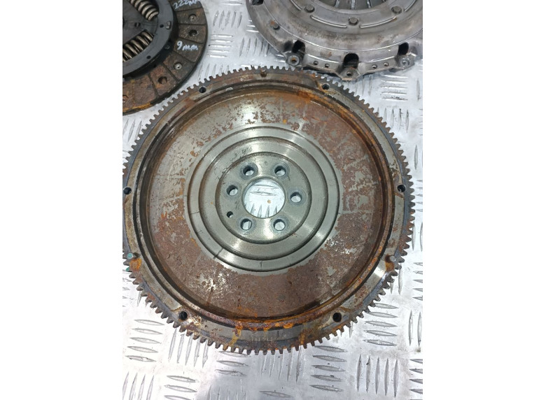 Комплект сцепления к Volkswagen Golf, 2006г.