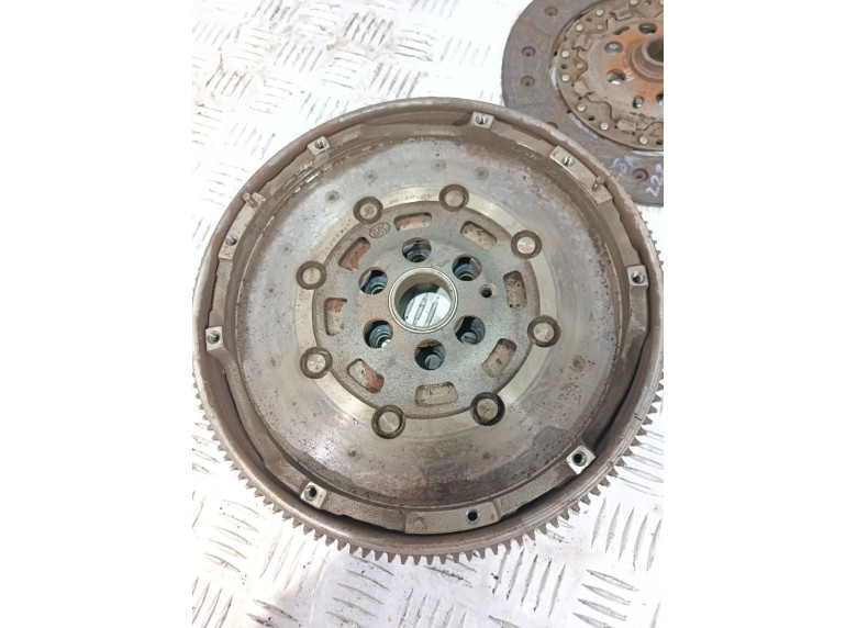 Комплект сцепления к Volkswagen Transporter, 2011г.