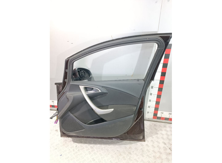 Дверь передняя правая к Opel Astra, 2011г.