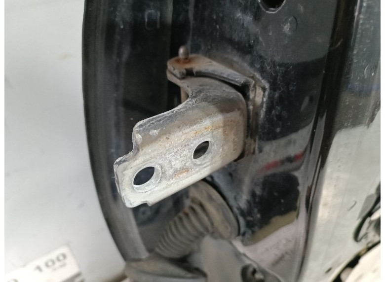 Петля двери передней правой к Citroen DS3, 2011г.