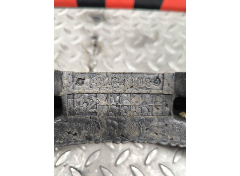 Усилитель бампера переднего к Opel Astra, 2011г.