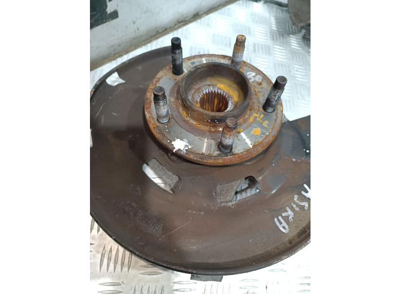 Ступица передняя левая к Opel Astra, 2011г.