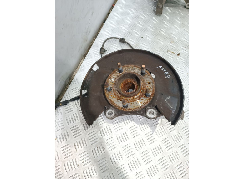 Ступица передняя правая к Opel Astra, 2011г.