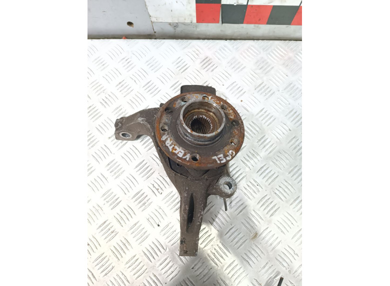 Ступица передняя левая к Opel Vectra, 2004г.